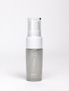 Formula X Unisex Setting Spray in Frosted Silver Bottle
